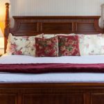 Hilltop Cottage Bed